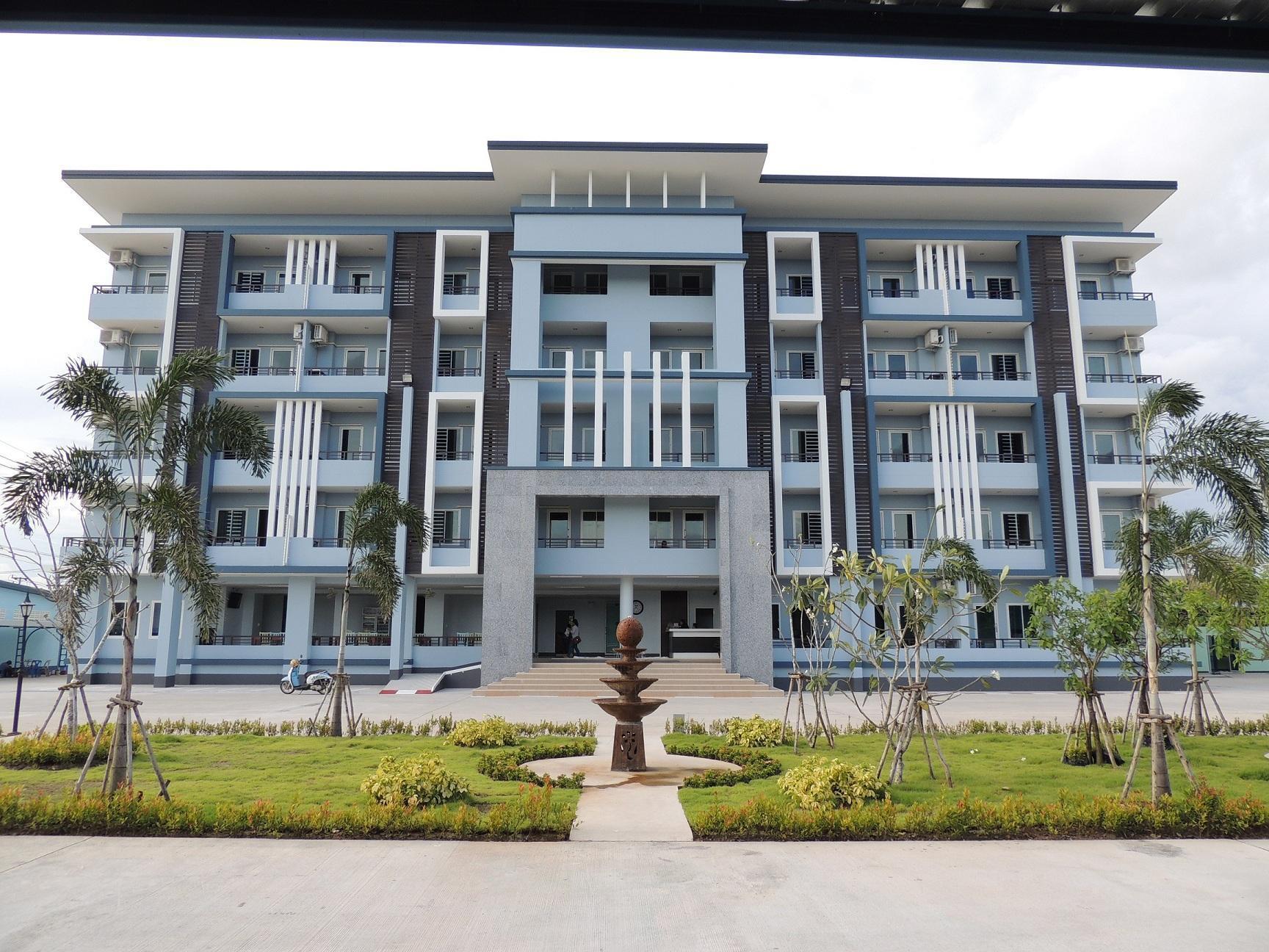 Trang Grand Hotel Bagian luar foto